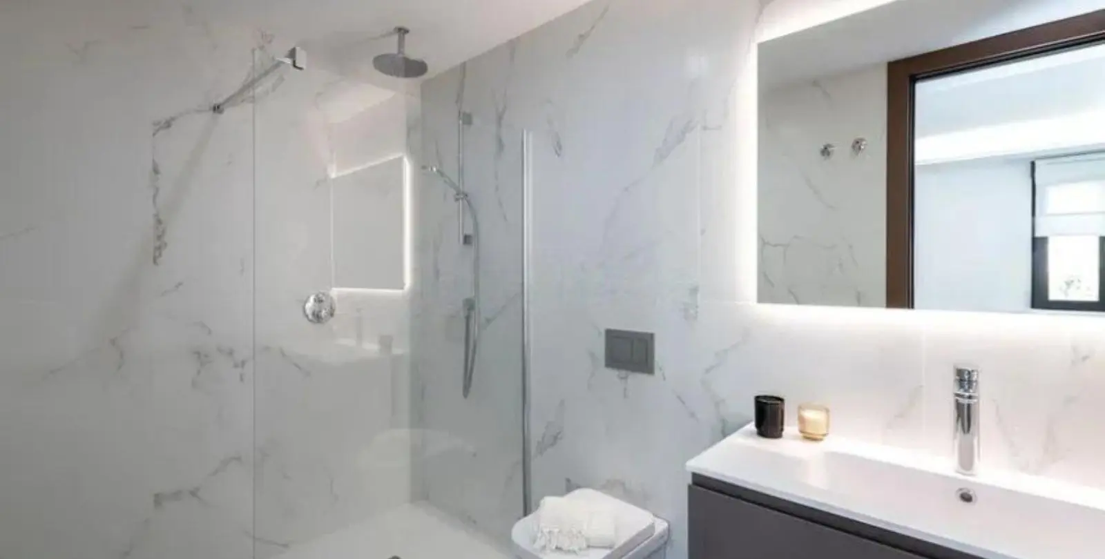 Sale of middle floor apartment in Puerto Banús 20