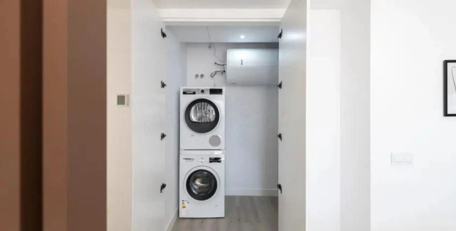 Sale of middle floor apartment in Puerto Banús 24