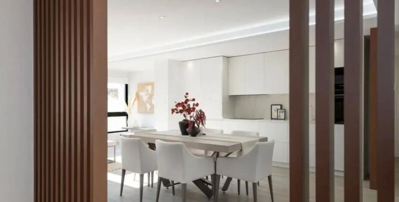 Sale of middle floor apartment in Puerto Banús 25