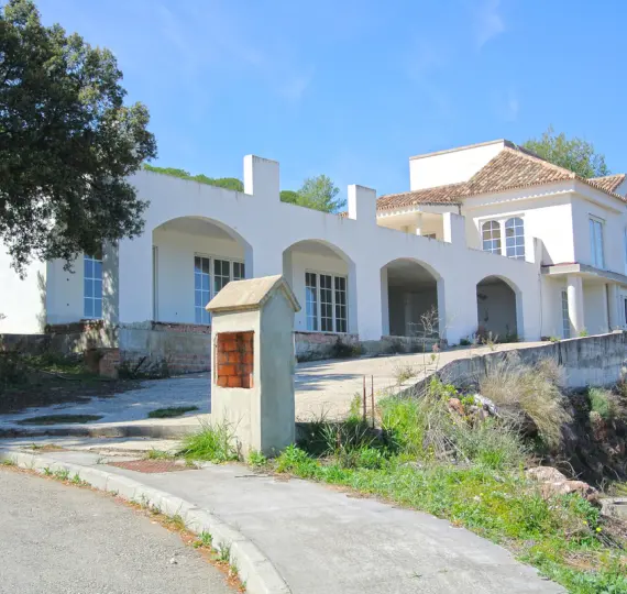 Sale of detached villa in Alhaurín el Grande