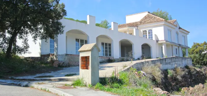 Sale of detached villa in Alhaurín el Grande 1