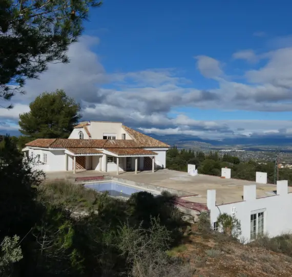 Sale of detached villa in Alhaurín el Grande