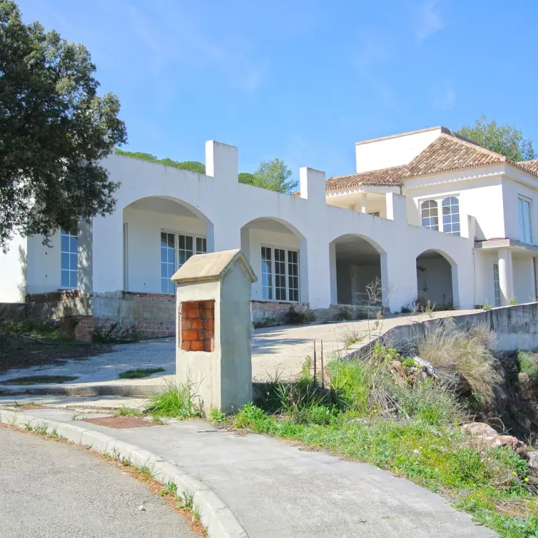 Sale of detached villa in Alhaurín el Grande