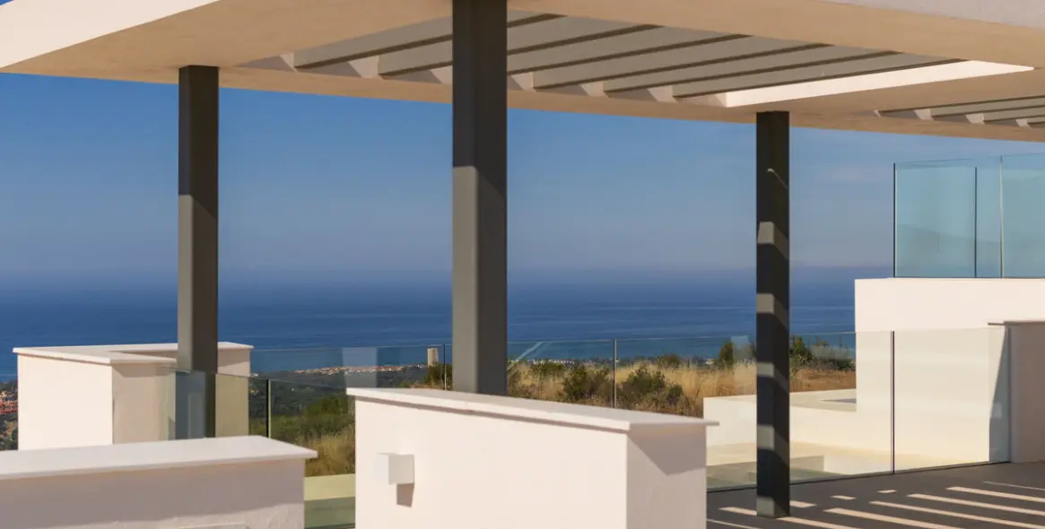 Sale of ground floor apartment in Ojén 38