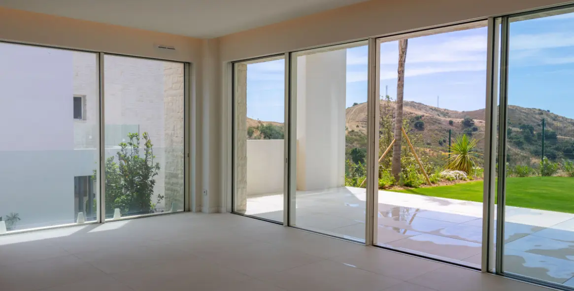 Sale of ground floor apartment in Ojén 41