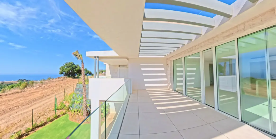 Sale of ground floor apartment in Ojén 47