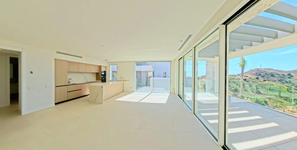 Sale of ground floor apartment in Ojén 48