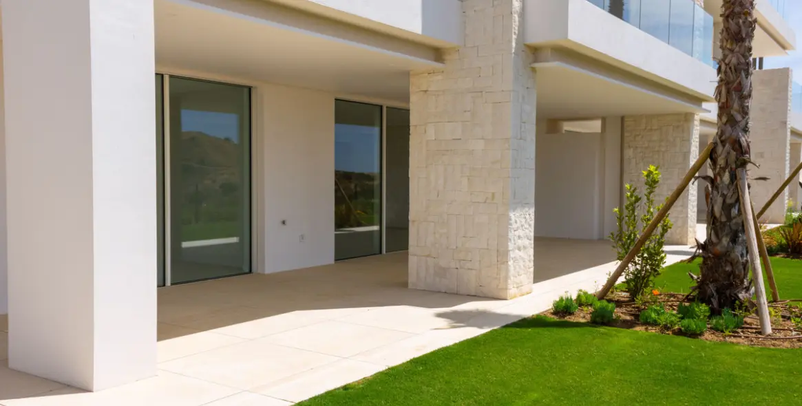 Sale of ground floor apartment in Ojén 58