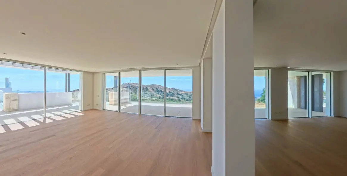 Sale of ground floor apartment in Ojén 68