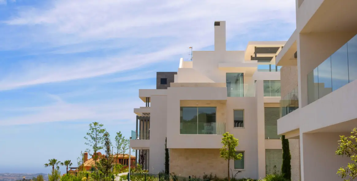 Sale of ground floor apartment in Ojén 96