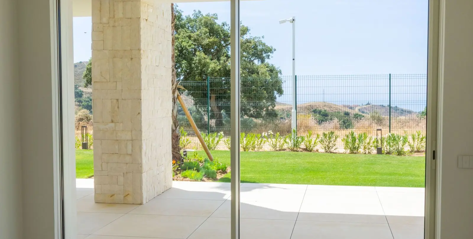 Sale of ground floor apartment in Ojén 5