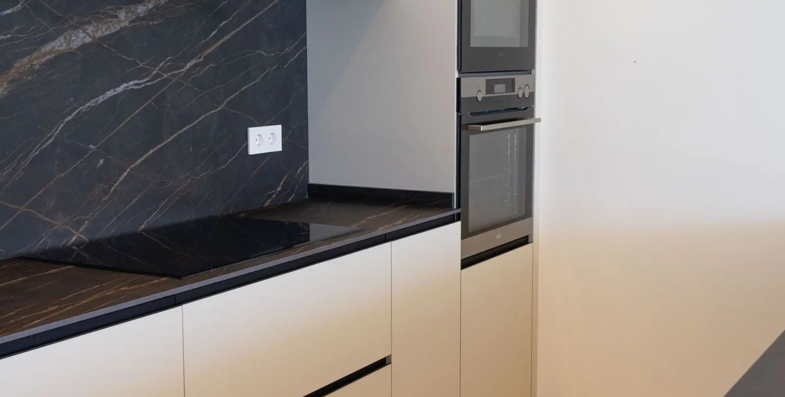 Sale of ground floor apartment in Ojén 8