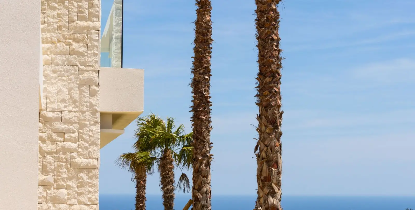 Sale of ground floor apartment in Ojén 26