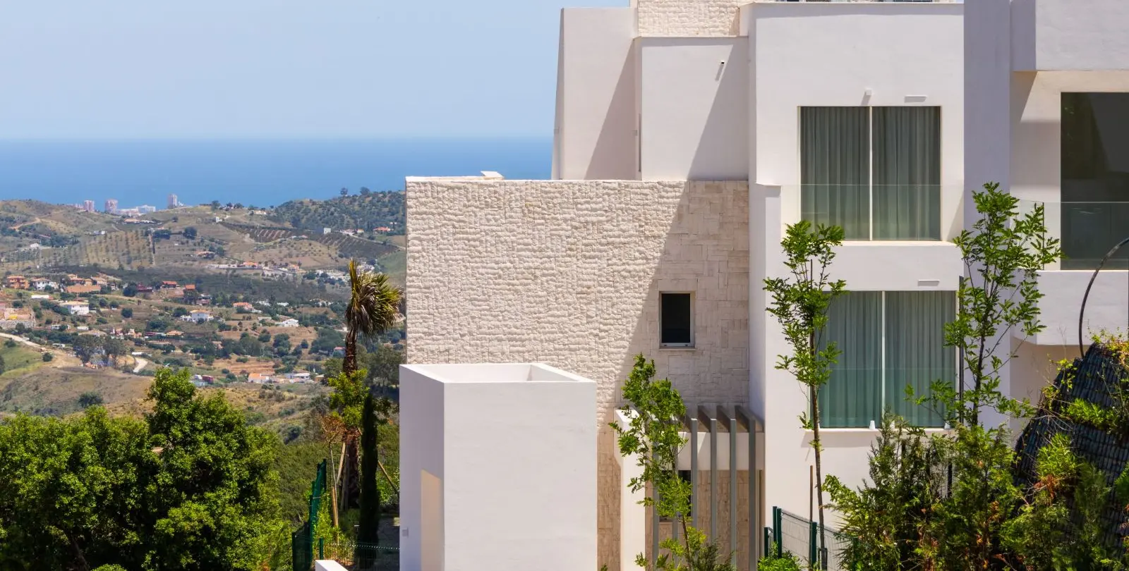 Sale of ground floor apartment in Ojén 29