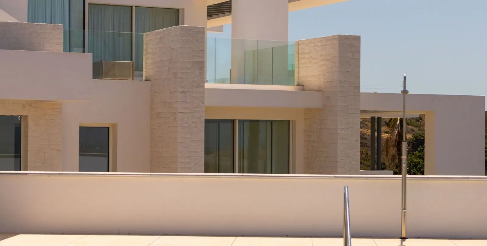 Sale of ground floor apartment in Ojén 35