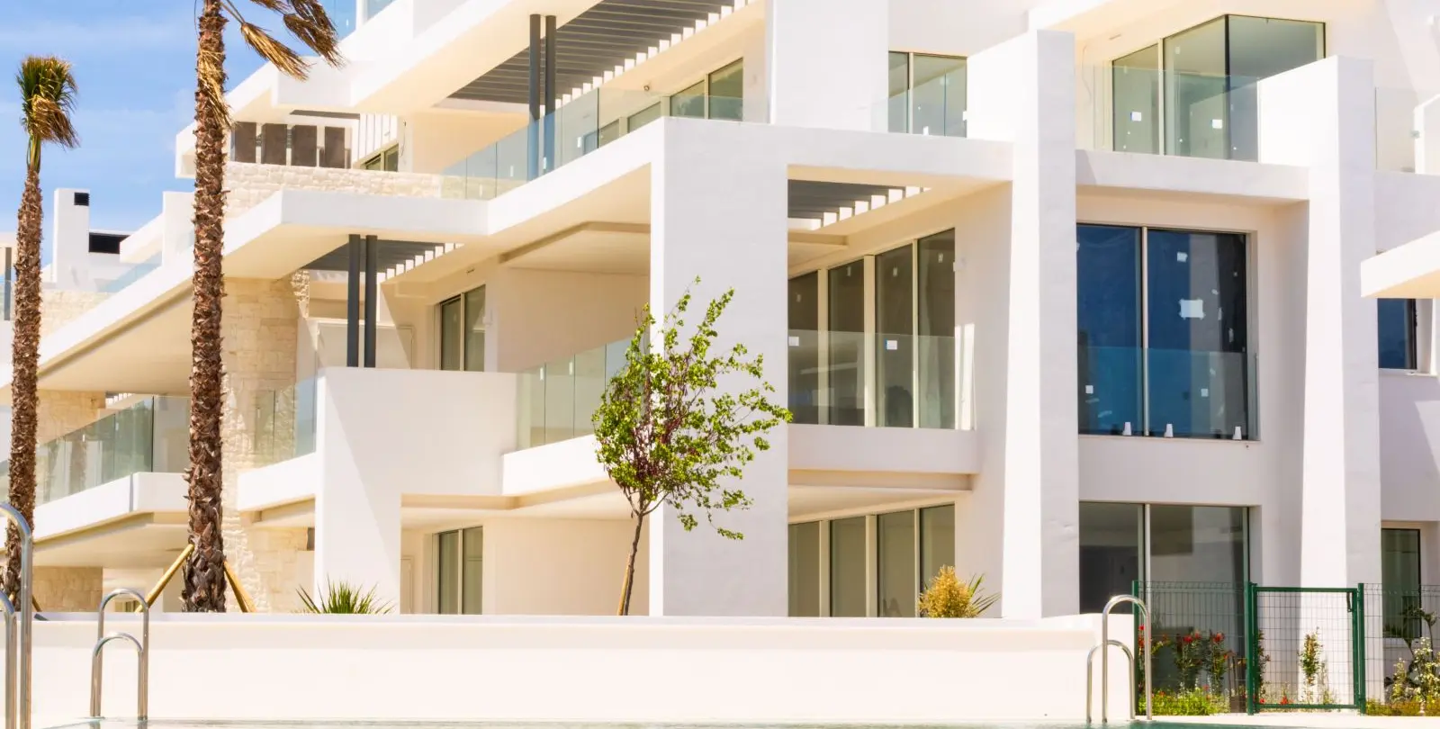 Sale of ground floor apartment in Ojén 36