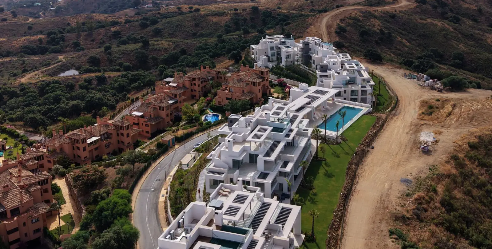 Sale of ground floor apartment in Ojén 63