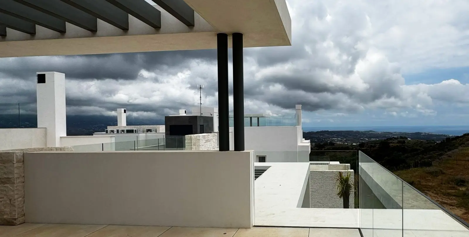Sale of ground floor apartment in Ojén 73