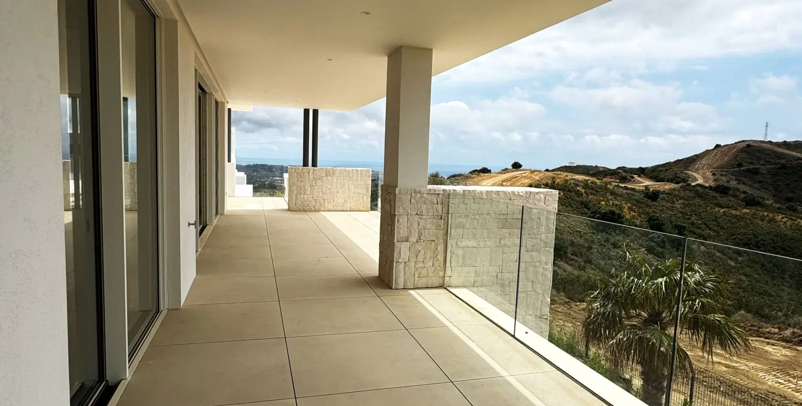 Sale of ground floor apartment in Ojén 74