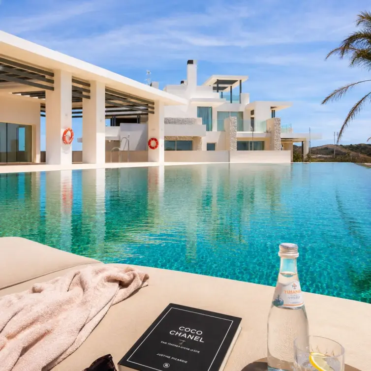 Venta de apartamento en planta baja en Ojén