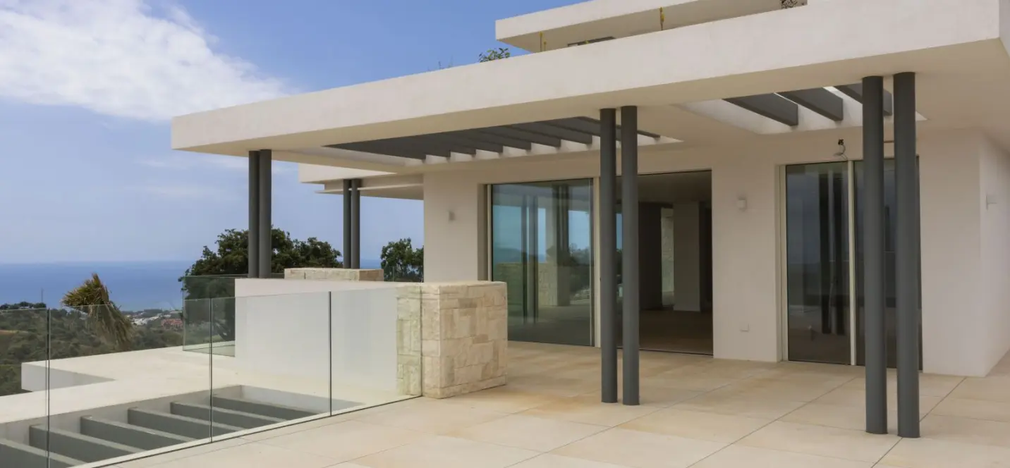 Venta de apartamento en planta baja en Ojén 2