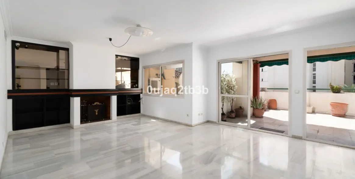 Sale of penthouse in Marbella 3