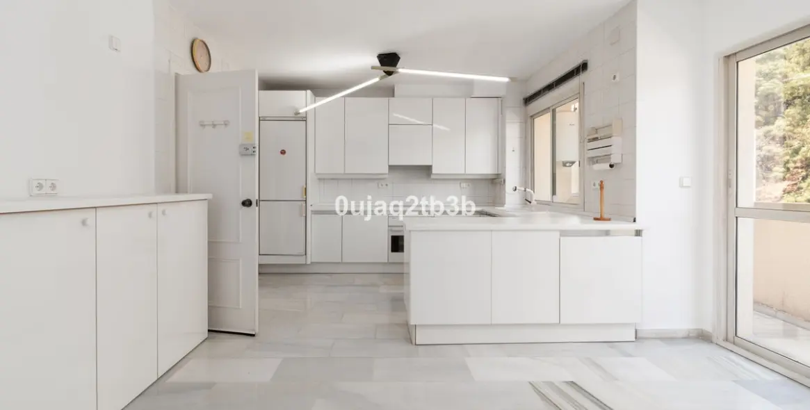 Sale of penthouse in Marbella 9