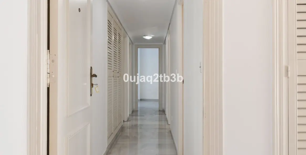 Sale of penthouse in Marbella 16