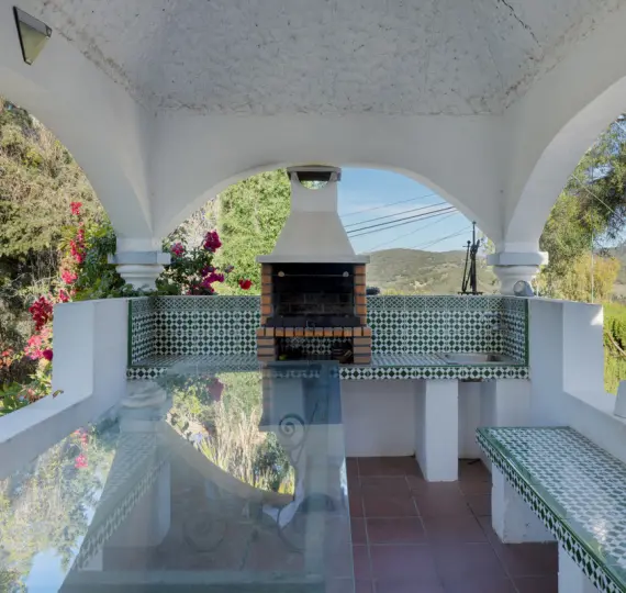 Продажа  отдельно стоящей виллы в San Enrique