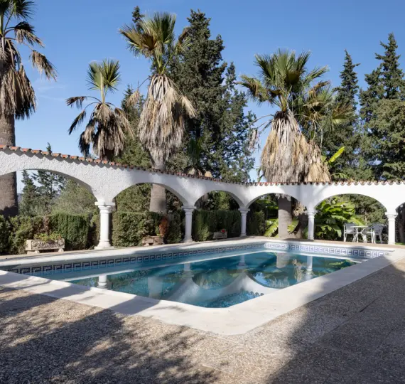 Продажа  отдельно стоящей виллы в San Enrique