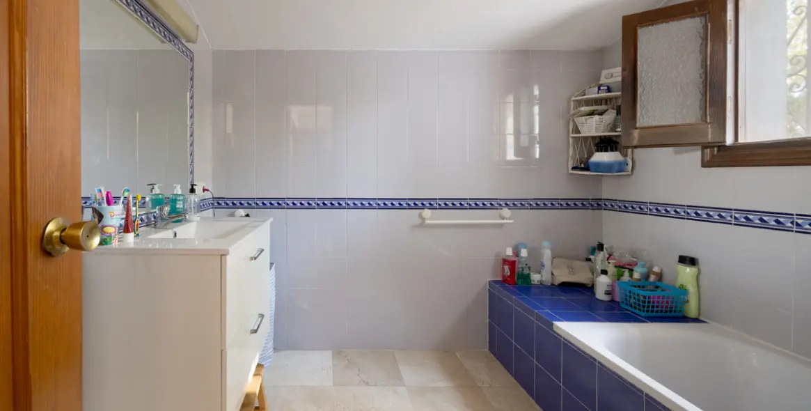 Продажа  отдельно стоящей виллы в San Enrique 14