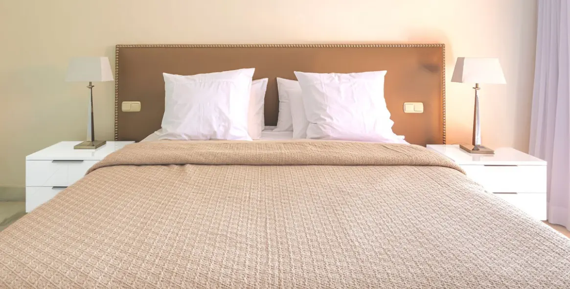 Venta de apartamento en planta media en Monte Halcones 14