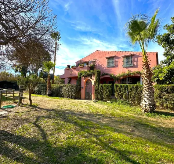 Продажа финки в Estepona