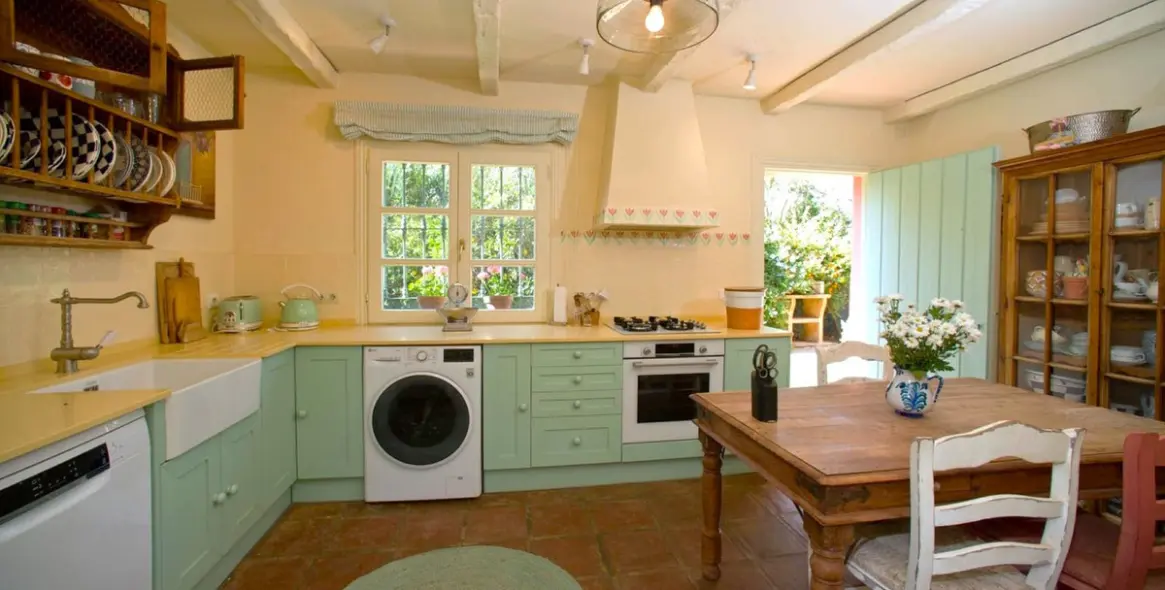 Sale of finca - cortijo in Estepona 12