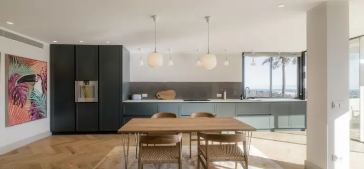 Venta de apartamento en planta media en Nueva Andalucía 0
