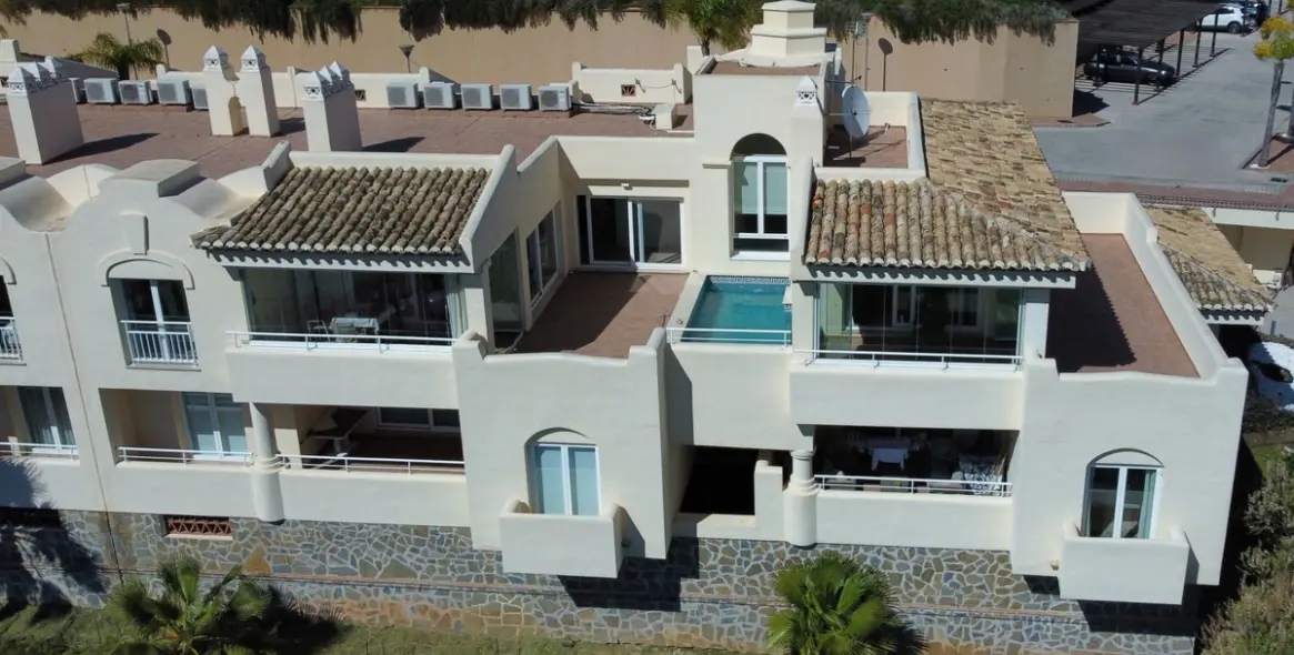 Sale of penthouse in Mijas 2