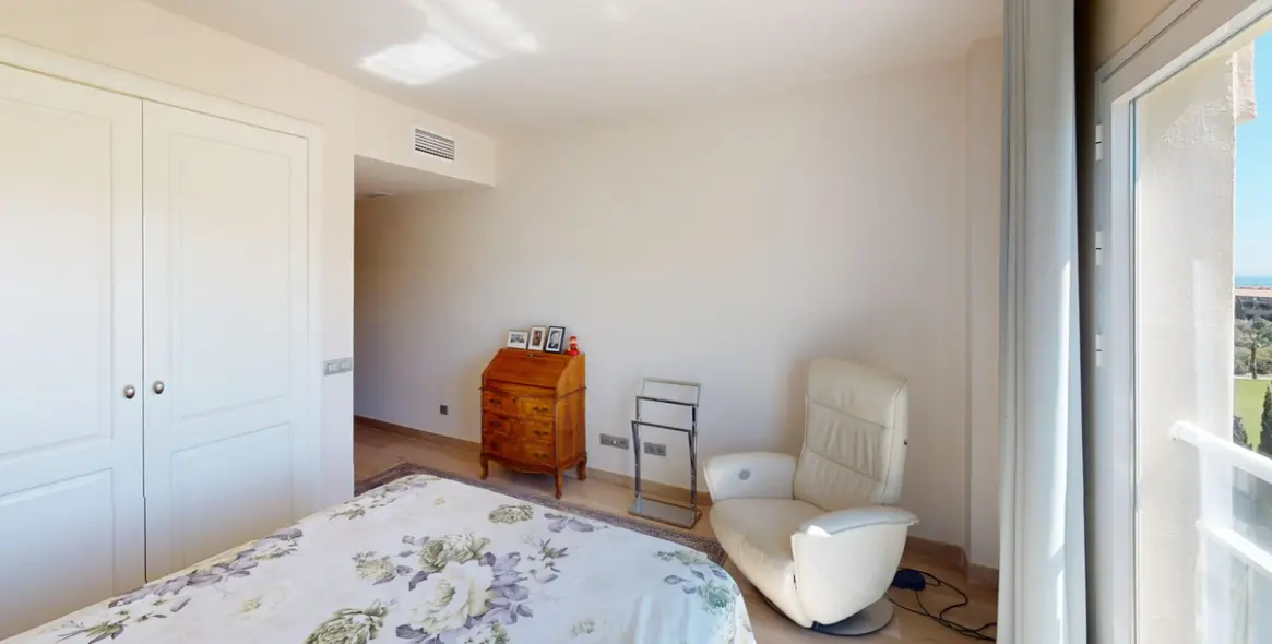 Sale of penthouse in Mijas 17