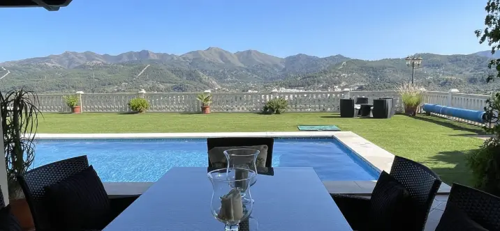 Sale of finca - cortijo in Monda 2