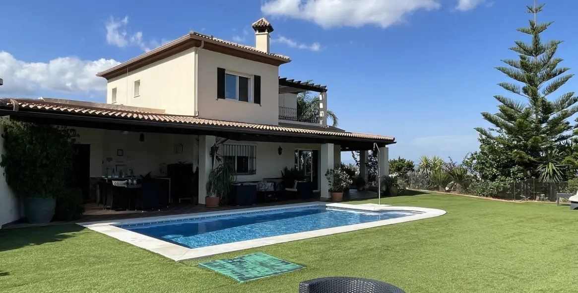 Sale of finca - cortijo in Monda 4