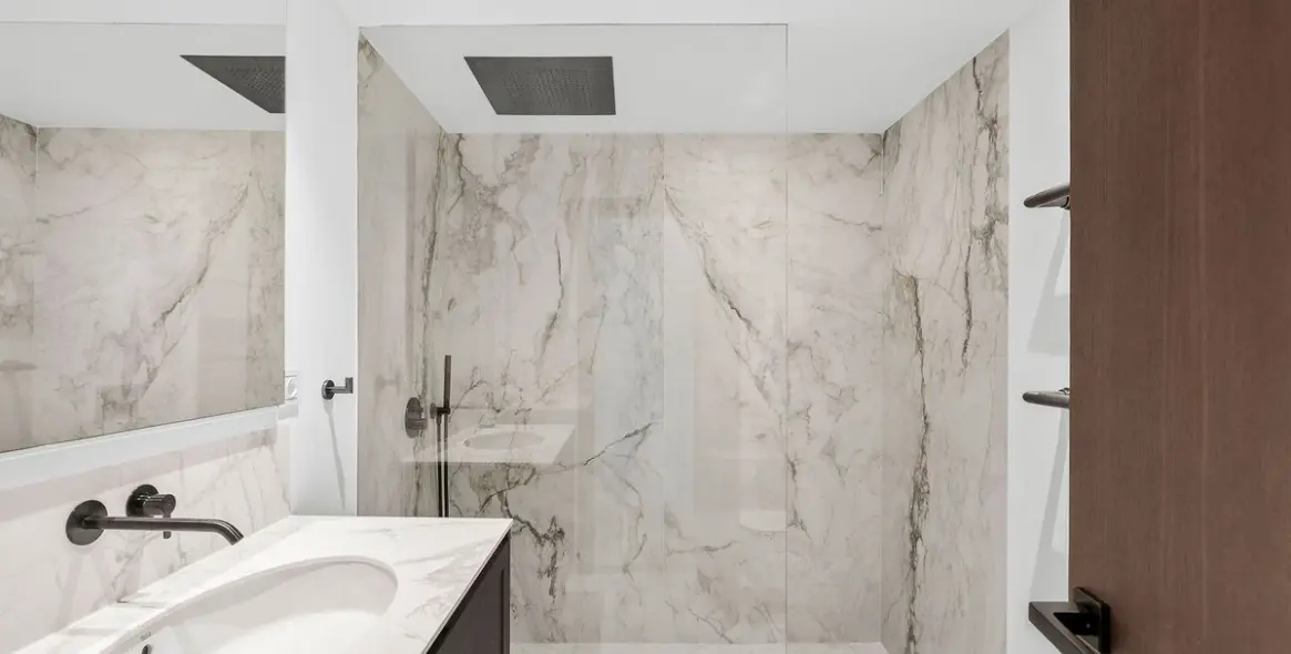 Venta de apartamento en planta media en Nueva Andalucía 15