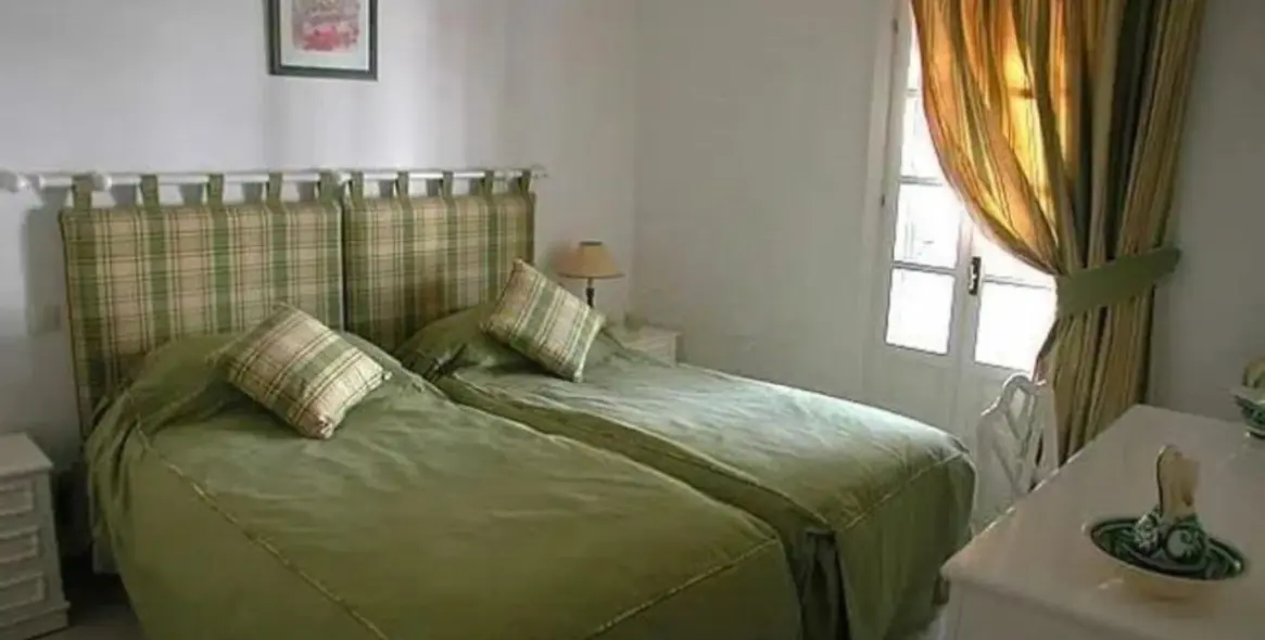 Продажа  отдельно стоящей виллы в Estepona 9