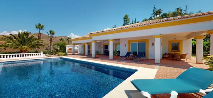 Detached villa R5123266 2