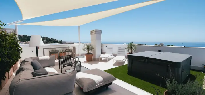 Venta de ático dúplex en Higueron 0