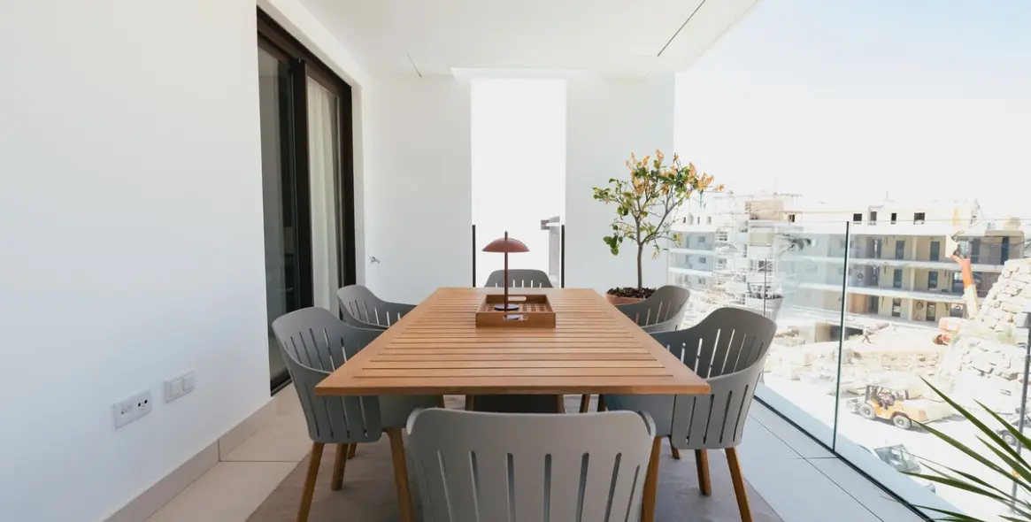 Продажа двухуровневого пентхауса в Higueron 9