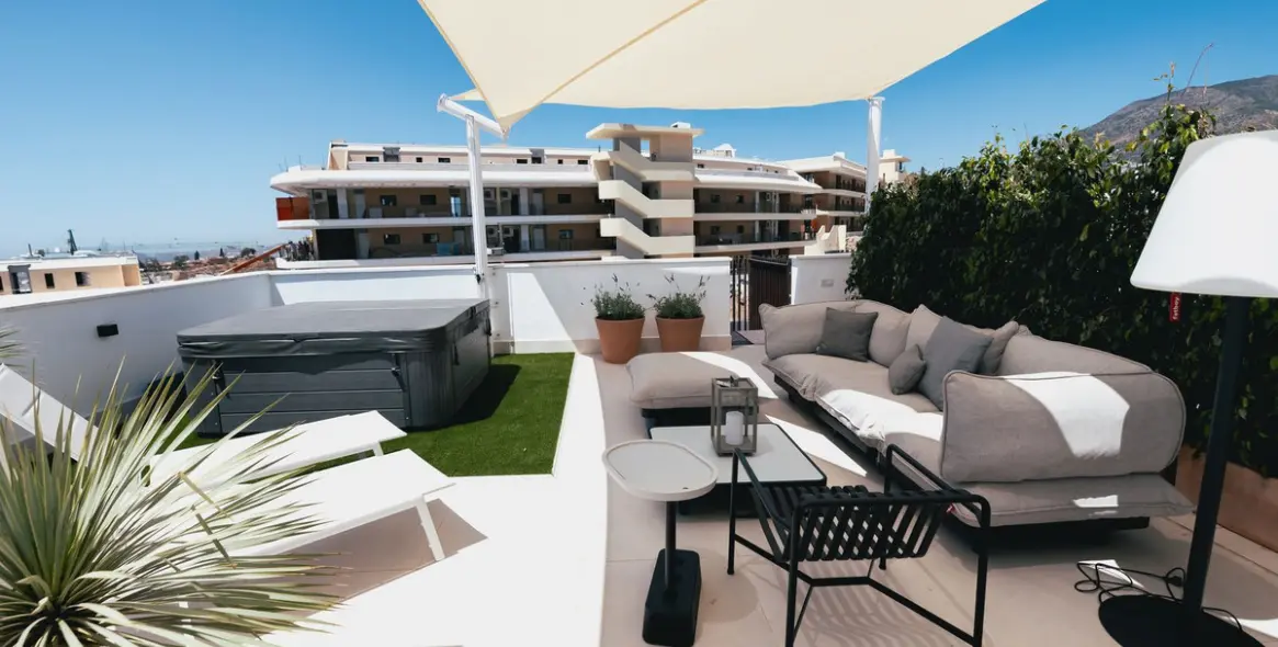 Venta de ático dúplex en Higueron 26