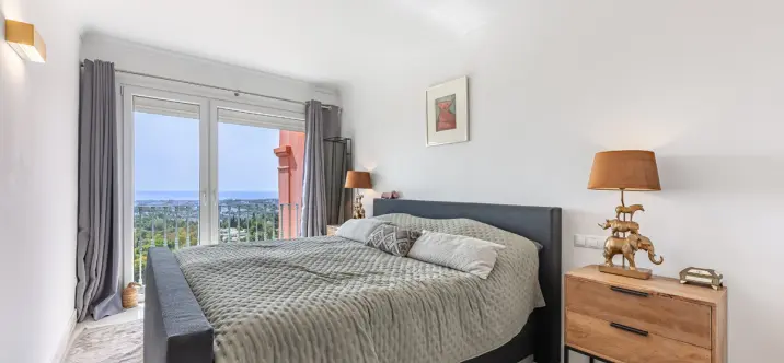 Sale of duplex in Monte Halcones 4