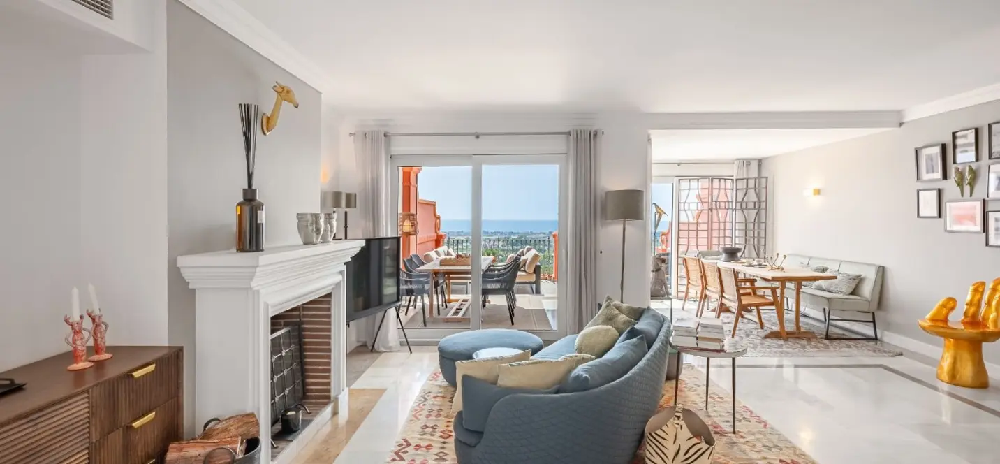 Sale of duplex in Monte Halcones 2