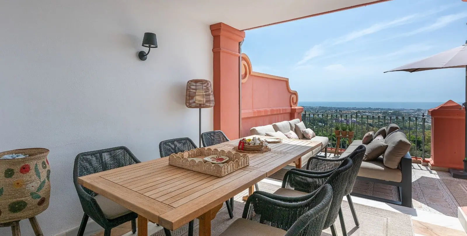 Sale of duplex in Monte Halcones 10