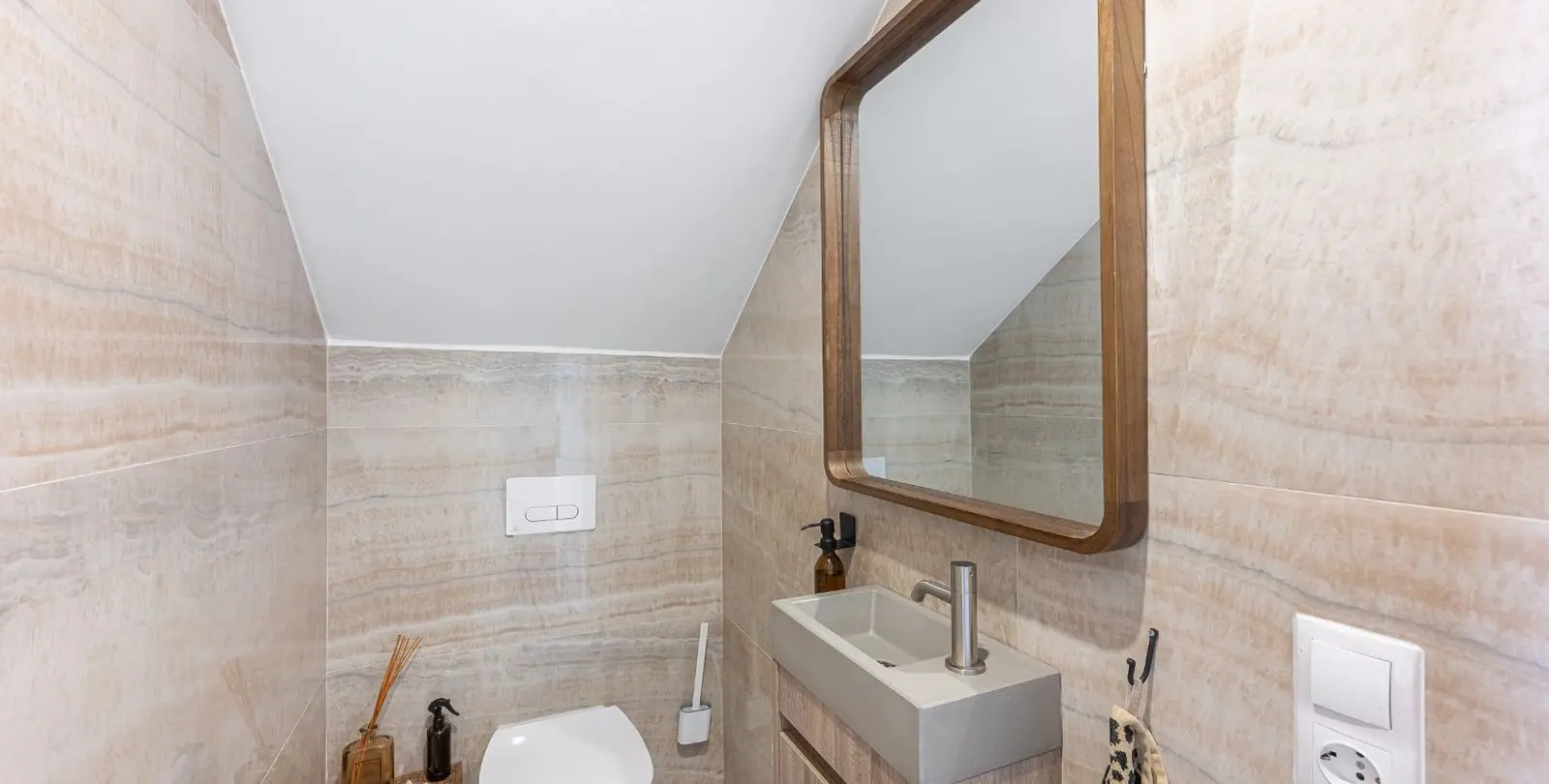 Sale of duplex in Monte Halcones 20