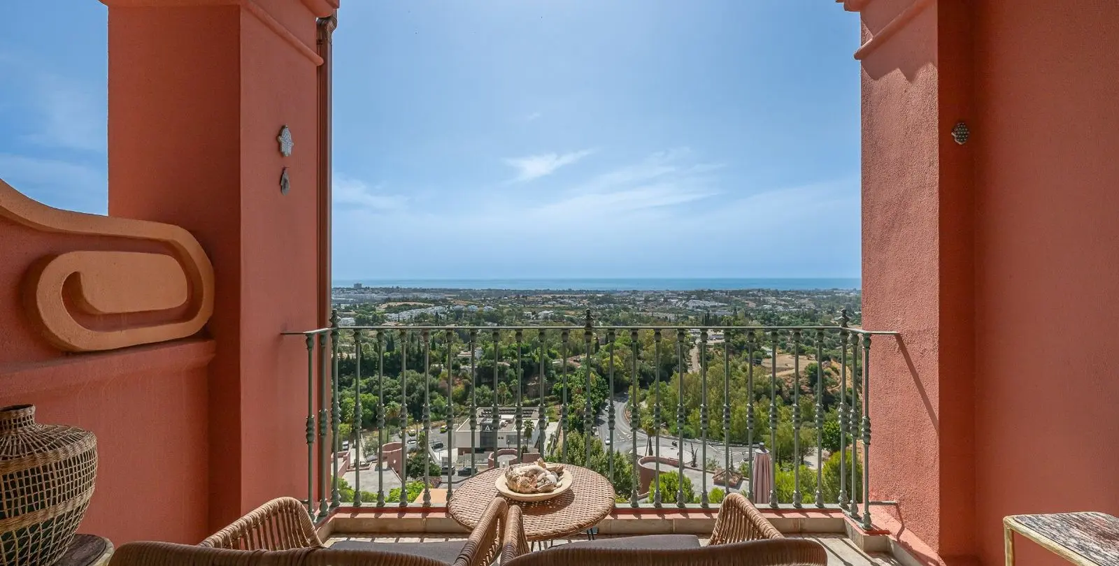 Sale of duplex in Monte Halcones 38